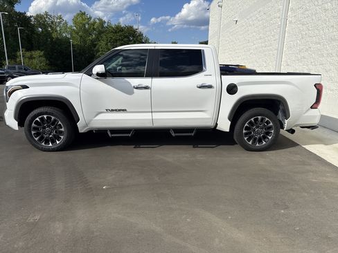 Used 2024 Toyota Tundra Limited image 2