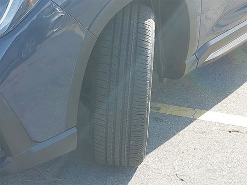 Certified 2023 Subaru Ascent Limited image 34