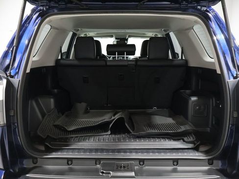 Used 2024 Toyota 4Runner TRD Off-Road Premium image 4