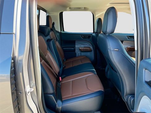 Used 2022 Ford Maverick Lariat image 26