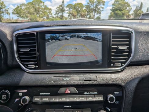 Used 2020 Kia Sportage EX w/ Option Group 15 FWD image 25