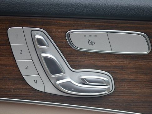 Certified 2022 Mercedes-Benz GLC 300 4MATIC image 13