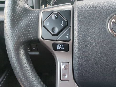 Used 2022 Toyota 4Runner TRD Sport AWD/4WD image 26