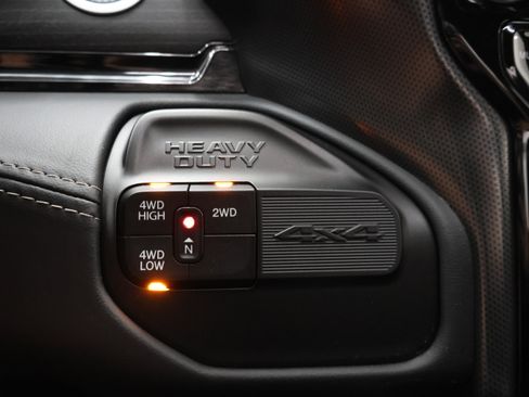 Used 2023 RAM 2500 Limited AWD/4WD image 50