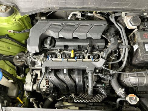 Used 2020 Hyundai Venue SE FWD image 30
