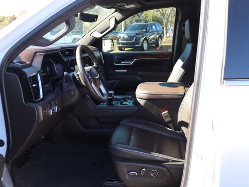 Used 2025 GMC Sierra 1500 Denali w/ Denali Reserve Package image 17