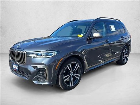 Used 2021 BMW X7 M50i w/ Cold Weather Package image 1