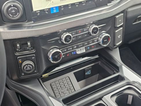 New 2026 Ford F250 Platinum AWD/4WD image 18