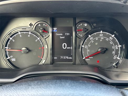 Used 2024 Toyota 4Runner SR5 AWD/4WD image 32