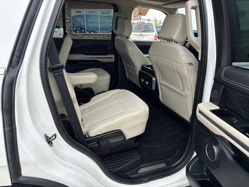 Used 2021 Ford Expedition Platinum AWD/4WD image 15