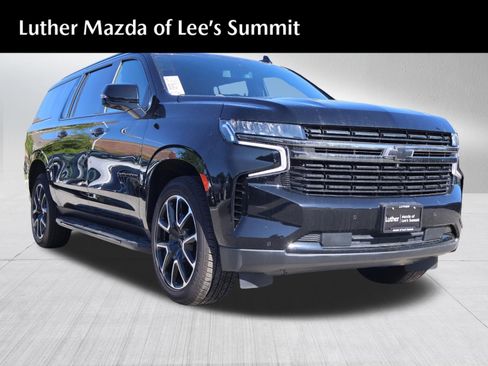 Used 2022 Chevrolet Suburban RST w/ Sport Performance Package AWD/4WD image 1