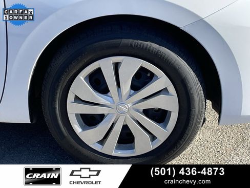 Used 2023 Nissan Versa S image 31