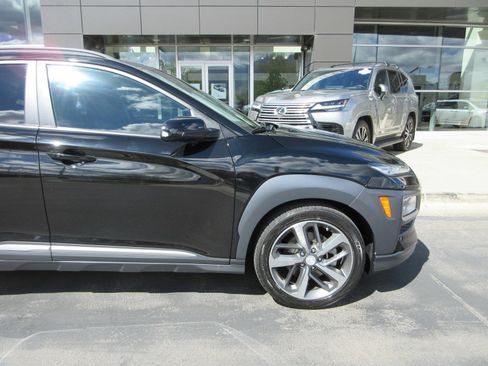 Used 2019 Hyundai Kona Limited AWD/4WD image 13