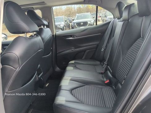 Used 2019 Toyota Camry SE w/ Convenience Package image 12