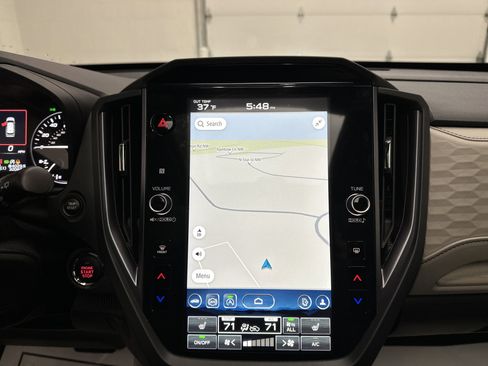 Used 2025 Subaru Forester Limited image 32