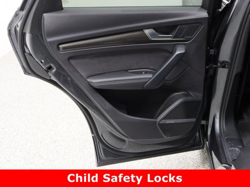 Used 2024 Audi SQ5 Prestige image 28