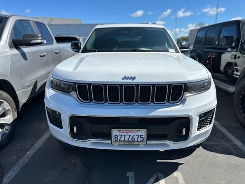 Used 2021 Jeep Grand Cherokee L Overland w/ Luxury Tech Group IV image 2