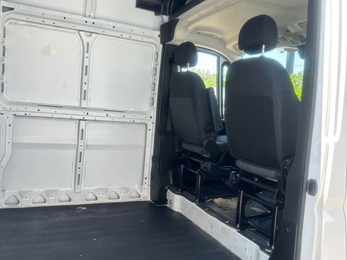 Used 2025 RAM ProMaster 2500 w/ Convenience Group FWD image 25