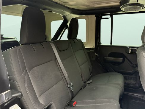 Used 2020 Jeep Wrangler Unlimited Sport image 40