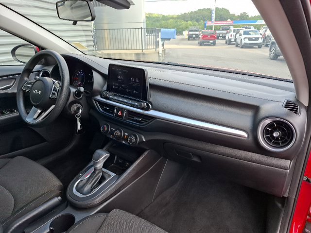 Used 2023 Kia Forte LXS FWD image 31