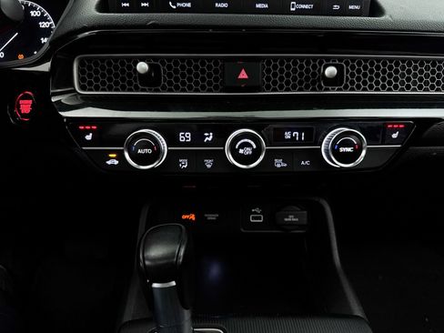 Used 2022 Honda Civic EX image 21