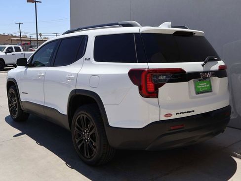 Used 2021 GMC Acadia SLE w/ Driver Convenience Package FWD image 3