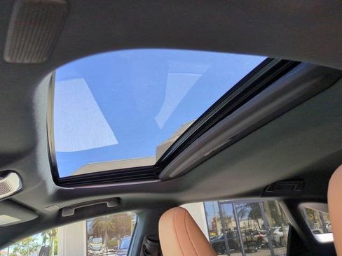 Certified 2025 Lexus RX 350 Premium w/ Accessory Package (Z1) image 19