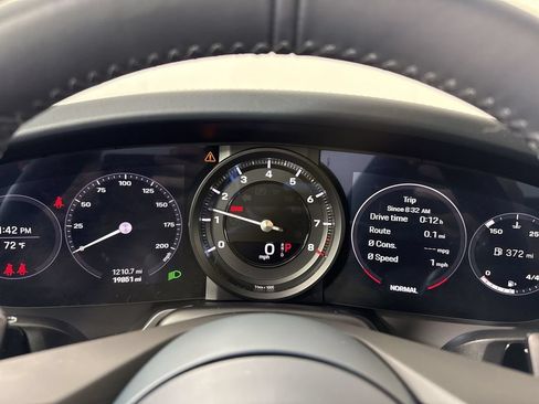 Certified 2024 Porsche 911 Carrera 4S AWD/4WD image 34