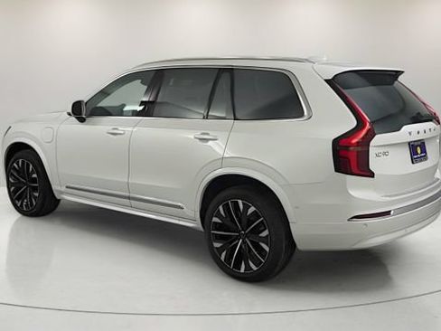 New 2025 Volvo XC90 T8 Ultra w/ Protection Package Premier AWD/4WD image 5