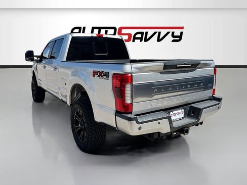 Used 2019 Ford F250 Platinum w/ Platinum Ultimate Package AWD/4WD image 5