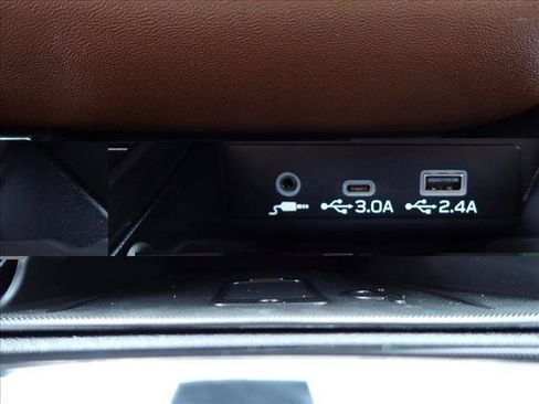 Used 2025 Subaru Outback Touring XT w/ Tech Package 3 AWD/4WD image 22