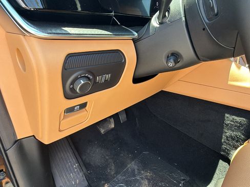 New 2026 Jeep Grand Wagoneer Summit AWD/4WD image 22