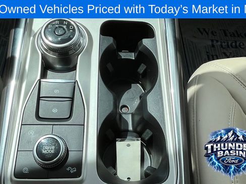 Used 2023 Ford Explorer Platinum w/ Technology Package AWD/4WD image 21