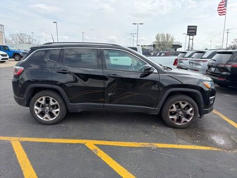 Used 2019 Jeep Compass Limited AWD/4WD image 3