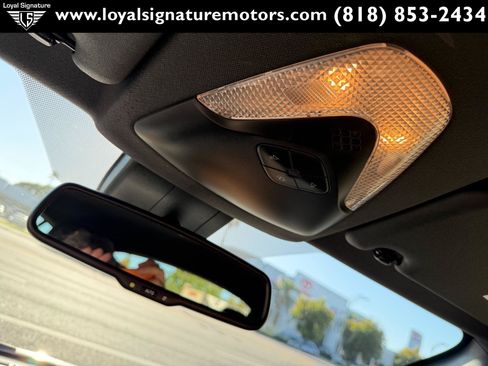 Used 2019 Toyota C-HR LE FWD image 27