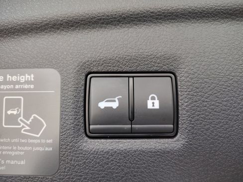 Used 2024 INFINITI QX50 Sport image 34