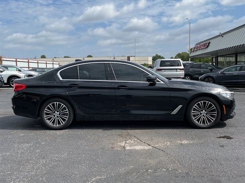 Used 2019 BMW 530i xDrive w/ Convenience Package AWD/4WD image 4