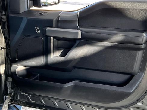 Used 2016 Ford F150 XLT w/ Equipment Group 301A Mid image 23