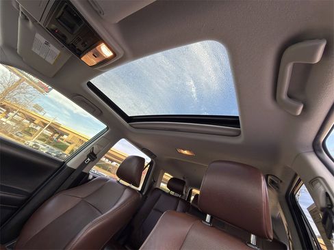 Used 2018 Toyota 4Runner Limited image 26