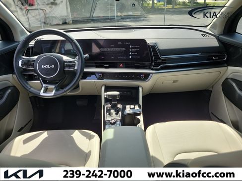 Used 2025 Kia Sportage EX FWD image 14