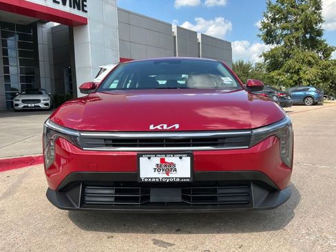 Used 2025 Kia K4 FWD image 3