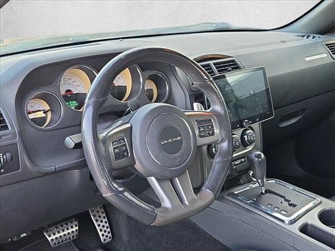 Used 2014 Dodge Challenger R/T RWD image 9