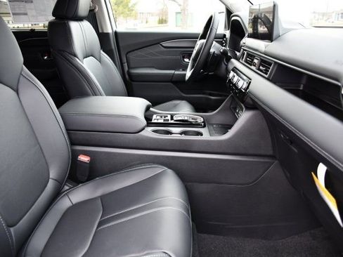 New 2026 Honda Pilot Touring image 32