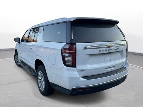 Used 2021 Chevrolet Suburban LT image 11