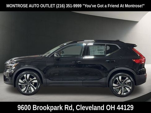 New 2026 Volvo XC40 B5 Plus w/ Protection Package Premier AWD/4WD image 2