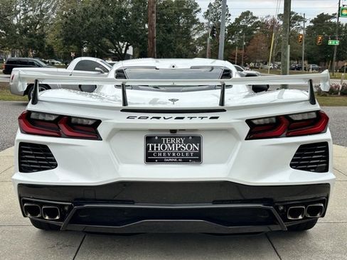 Used 2025 Chevrolet Corvette Stingray Coupe w/ 1LT image 3