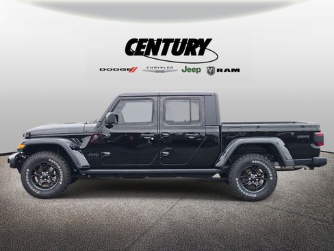 Used 2024 Jeep Gladiator Sport AWD/4WD image 7