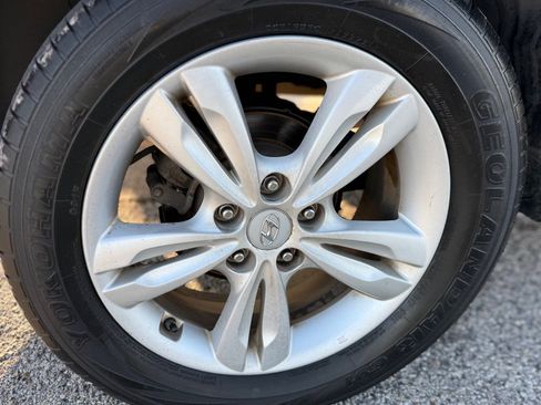 Used 2010 Hyundai Tucson GLS w/ Popular Equipment Pkg 2 FWD image 21
