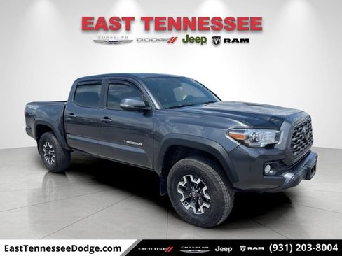 Used 2022 Toyota Tacoma TRD Off-Road AWD/4WD image 1