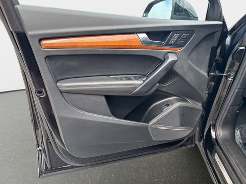 Used 2023 Audi Q5 2.0T Premium Plus w/ Premium Plus Package image 18